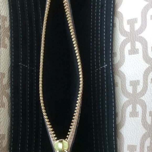 Sam Edelman Crossbody/Wallet  Two Toned Beige  8” x 5” 12 Credit Card Slots  NWT - Picture 5 of 5